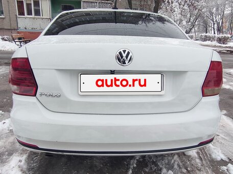 2019 Volkswagen Polo V Рестайлинг, белый, 999000 рублей, вид 3