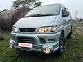 2004 Mitsubishi Delica IV, серебристый, 1600000 рублей - вид 2