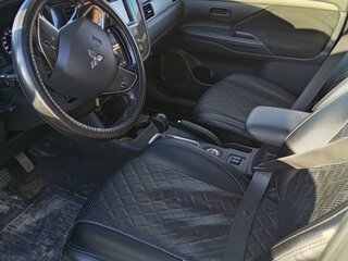 2015 Mitsubishi Outlander III Рестайлинг 2, белый, 1380000 рублей, вид 4
