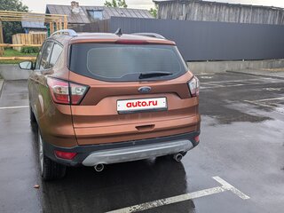 2016 Ford Kuga II Рестайлинг, коричневый, 1450000 рублей, вид 3