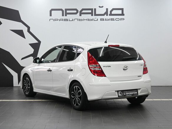 2011 Hyundai i30 I Рестайлинг, белый, 989900 рублей - вид 5