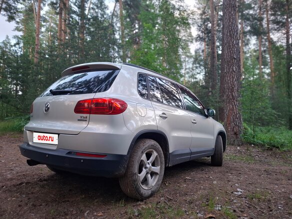 2012 Volkswagen Tiguan I Рестайлинг, серебристый, 790000 рублей - вид 3