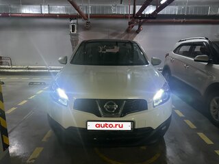 2011 Nissan Qashqai I Рестайлинг, белый, 999999 рублей, вид 2