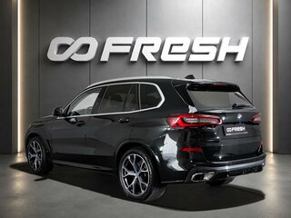 2020 BMW X5 40i IV (G05/G18), чёрный, 6350000 рублей, вид 2