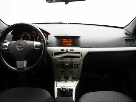 2009 Opel Astra H Рестайлинг, серебристый, 465000 рублей, вид 5