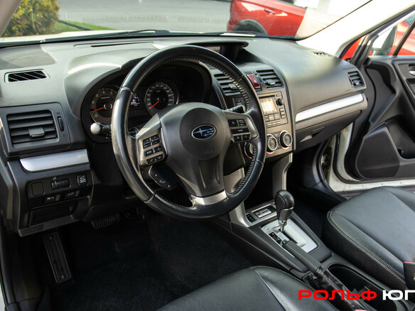 2013 Subaru Forester IV, белый - вид 13