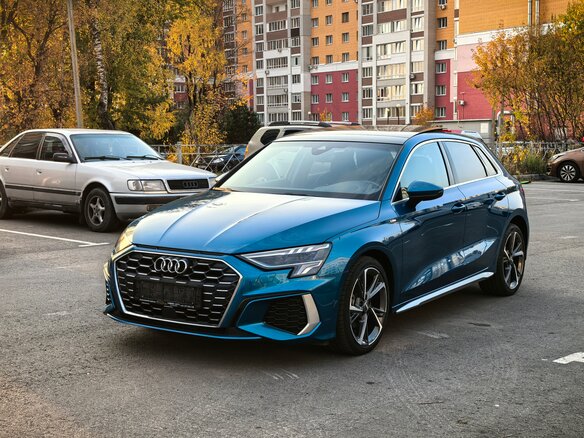 2022 Audi A3 Sportback 35 TFSI IV (8Y), синий, 2650000 рублей - вид 23