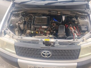 2002 Toyota Probox I, серебристый, 380000 рублей, вид 5