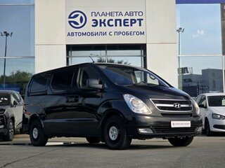 Hyundai Grand Starex I