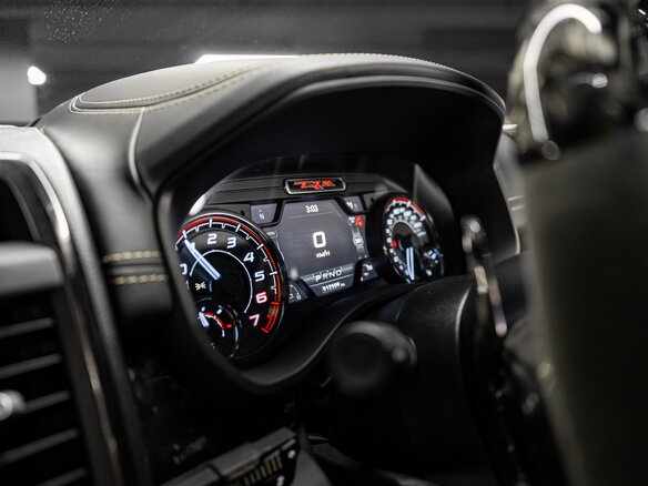 2022 Ram 1500 Crew Cab TRX V, коричневый - вид 16