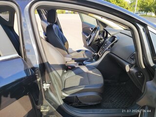 2011 Opel Astra J, чёрный, 699000 рублей, вид 5