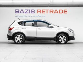 2013 Nissan Qashqai I Рестайлинг, серебристый, 850000 рублей, вид 4