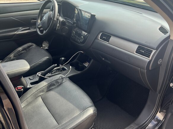 2013 Mitsubishi Outlander III, чёрный - вид 6