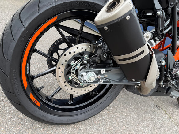 2023 KTM 390 Duke, красный, 550000 рублей - вид 10