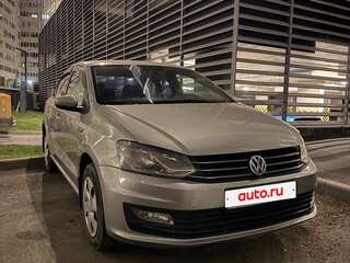 2019 Volkswagen Polo V Рестайлинг, серебристый, 720000 рублей, вид 3