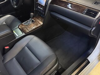 2017 Toyota Camry VII (XV50) Рестайлинг 2, белый, 3100000 рублей, вид 5