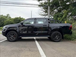 2024 Toyota Hilux VIII Рестайлинг 2, чёрный, 4000200 рублей, вид 4