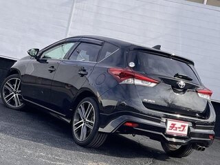2015 Toyota Auris II Рестайлинг, чёрный, 899000 рублей, вид 2