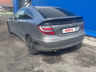 2005 Mercedes-Benz C-Класс 180 II (W203) Рестайлинг, бежевый, 400000 рублей, вид 3