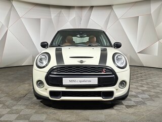 2020 Mini Hatch Cooper S III (F55/F56) Рестайлинг, белый, 2920500 рублей, вид 3