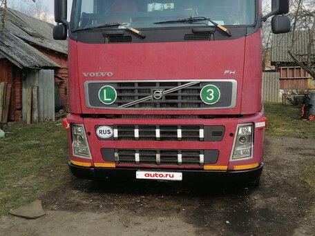 2008 Volvo FH, красный, 2300000 рублей, вид 1