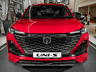 2025 Changan UNI-S I, красный, 3179900 рублей, вид 2