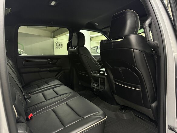 2022 Ram 1500 Crew Cab V, серебристый, 7450000 рублей - вид 18