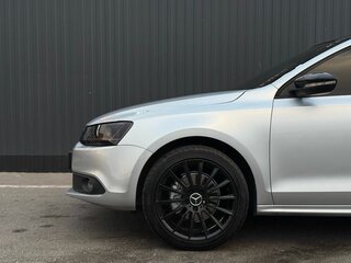 2013 Volkswagen Jetta VI, серебристый, 1390000 рублей, вид 5