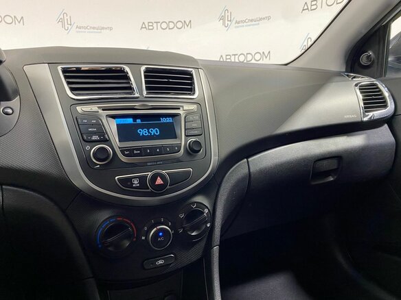 2016 Hyundai Solaris I Рестайлинг, белый - вид 15