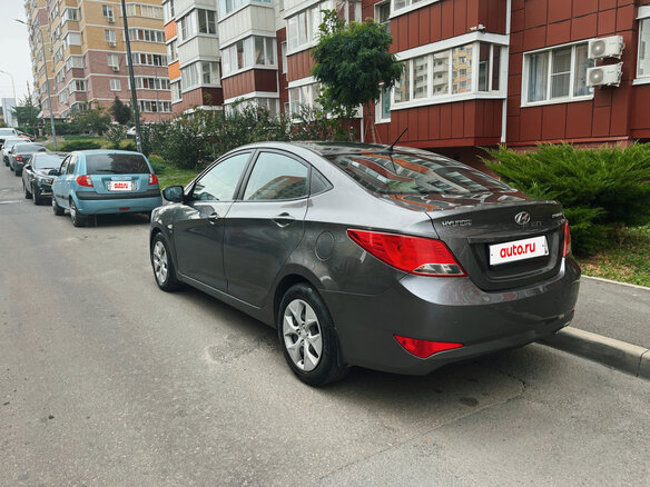 2015 Hyundai Solaris I Рестайлинг, серый, 1080000 рублей - вид 5