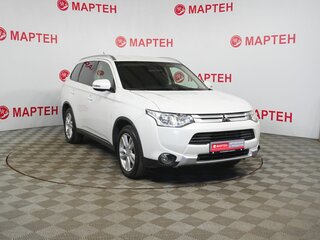 2014 Mitsubishi Outlander III Рестайлинг, белый, 1428000 рублей, вид 3