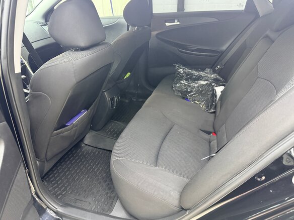2011 Hyundai Sonata VI (YF), чёрный, 800000 рублей - вид 11