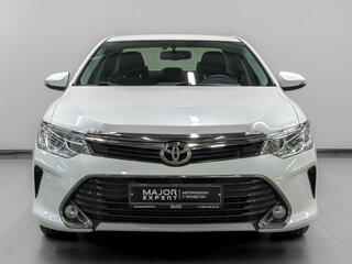 2016 Toyota Camry VII (XV50) Рестайлинг, белый, 2420000 рублей, вид 2