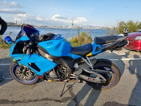 2006 Honda CBR 1000 RR/RA Fireblade, голубой, 465000 рублей, вид 4