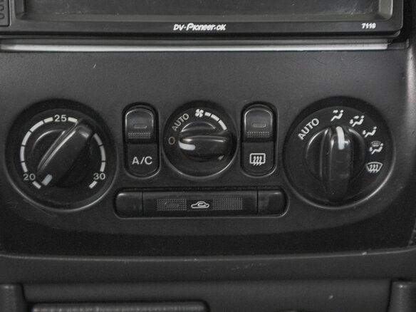 1999 Mazda Familia VIII (BJ), чёрный - вид 16