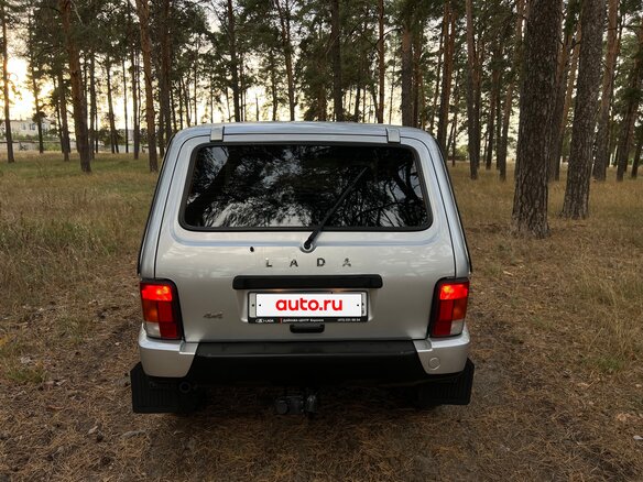 2018 Lada (ВАЗ) 2121 (4x4) Urban I Рестайлинг, серебристый, 685000 рублей - вид 12