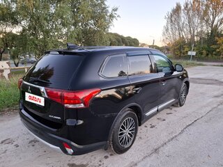 2017 Mitsubishi Outlander III Рестайлинг 2, чёрный, 1600000 рублей, вид 5