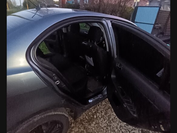 2010 Mitsubishi Lancer X, серый, 700000 рублей - вид 9