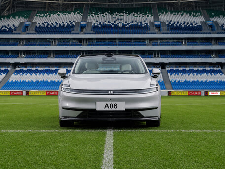 2026 Changan Qiyuan A06 28.39 kWh, серебристый, 2691000 рублей, вид 3