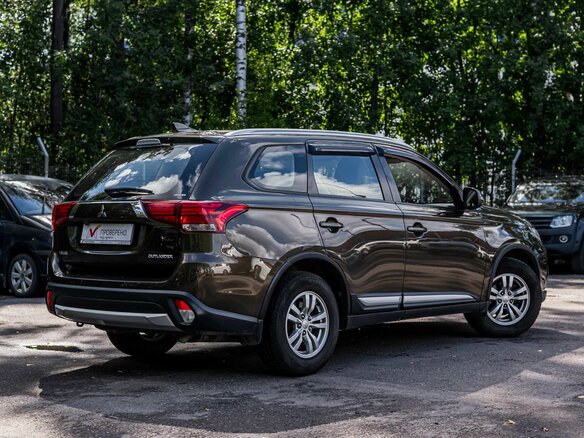 2018 Mitsubishi Outlander III Рестайлинг 2, коричневый - вид 1