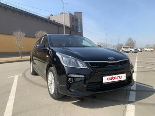 2018 Kia Rio IV, чёрный, 1300000 рублей, вид 2