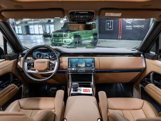 2026 Land Rover Range Rover P400 MHEV V, серый, 23500000 рублей, вид 3