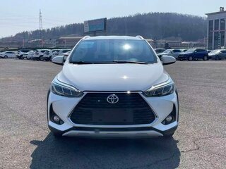 2023 Toyota Yaris L X XP150 Рестайлинг, белый, 1855000 рублей, вид 2
