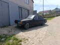 1987 Mercedes-Benz W124 200, голубой - вид 3