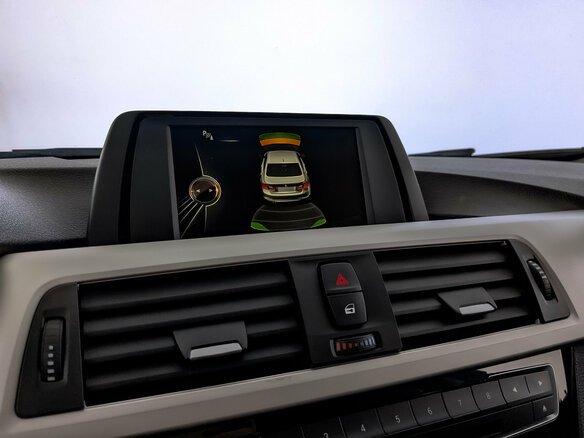 2016 BMW 3 серии 318i VI (F3x) Рестайлинг, красный - вид 26