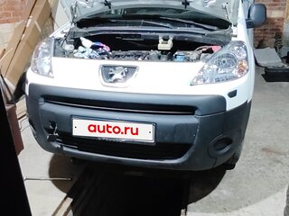 2009 Peugeot Partner II, белый, 470000 рублей, вид 3