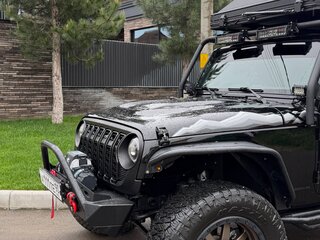 2014 Jeep Wrangler III (JK), чёрный, 4500000 рублей, вид 2