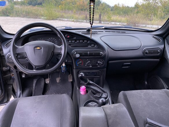 2015 Chevrolet Niva I Рестайлинг, чёрный, 640000 рублей - вид 8
