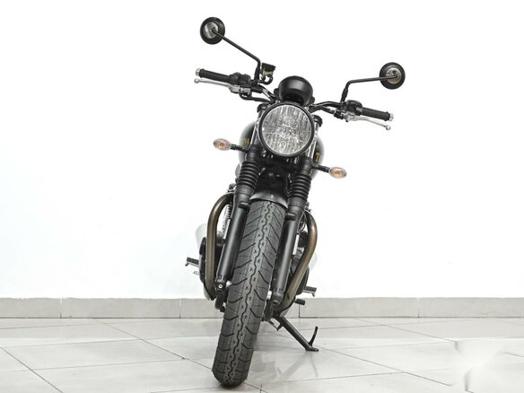 2021 Triumph Street Twin, чёрный, 799000 рублей - вид 6