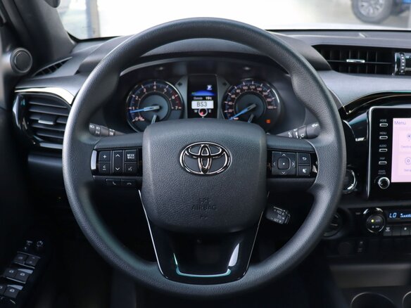 2026 Toyota Hilux VIII Рестайлинг 3, чёрный, 9000000 рублей - вид 25